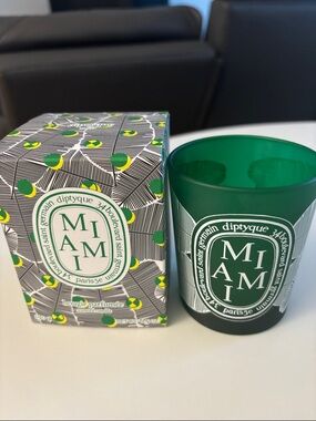 diptyque Miami scented candle glass container